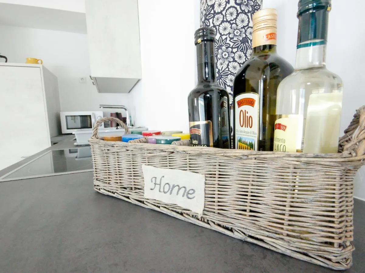 Apartment Charming Home-Inn Innsbruck 0*,  Austria